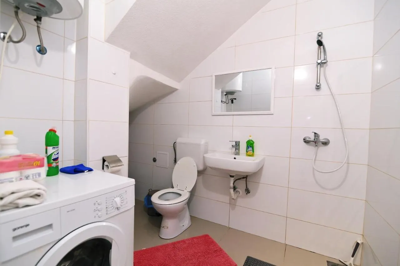 Tyson 2 Bedroom Apartment Kraljevica