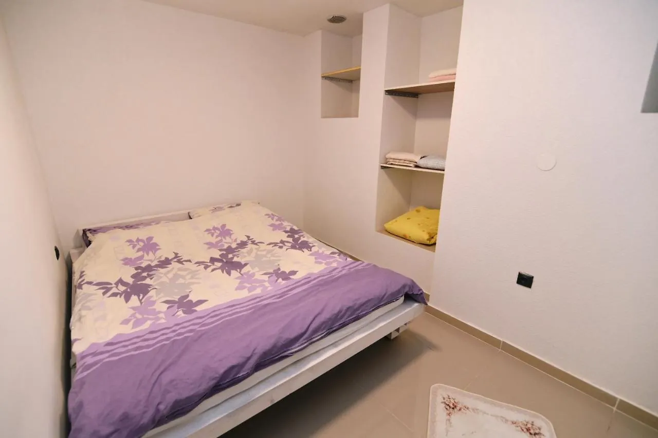 Tyson 2 Bedroom Apartment Kraljevica