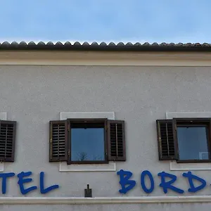 Bordada Hostel